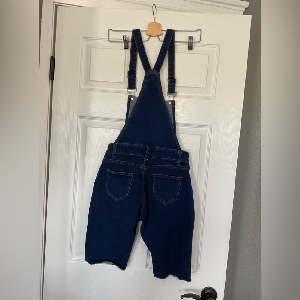 Jumpsuit - Picture 2 of 5